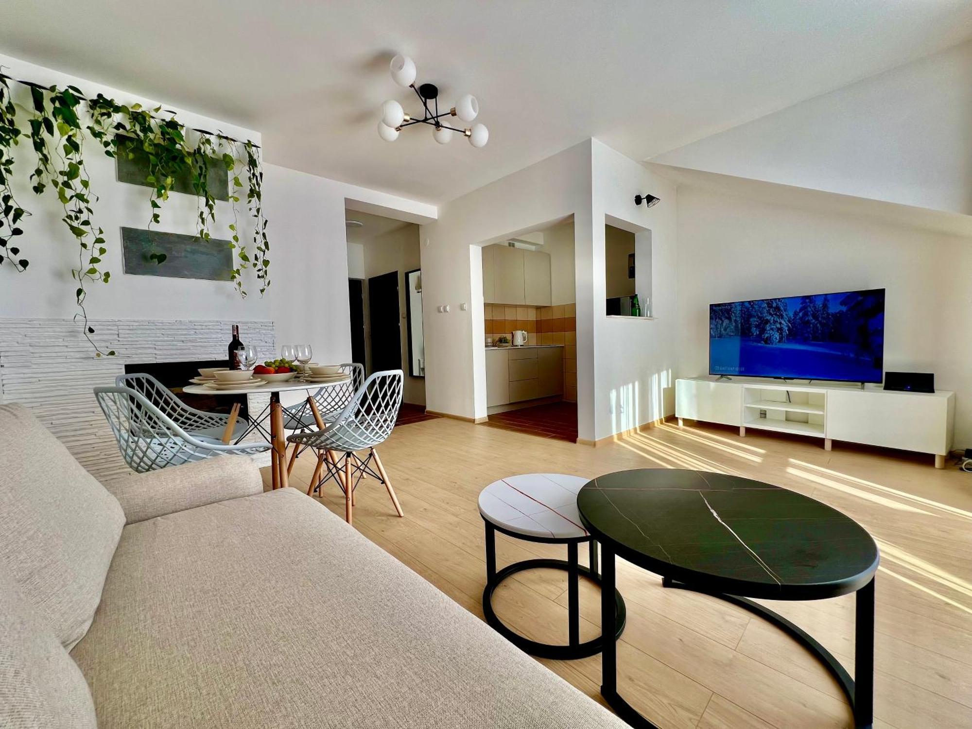 Apartament Wisteria Przemyśl Exteriör bild
