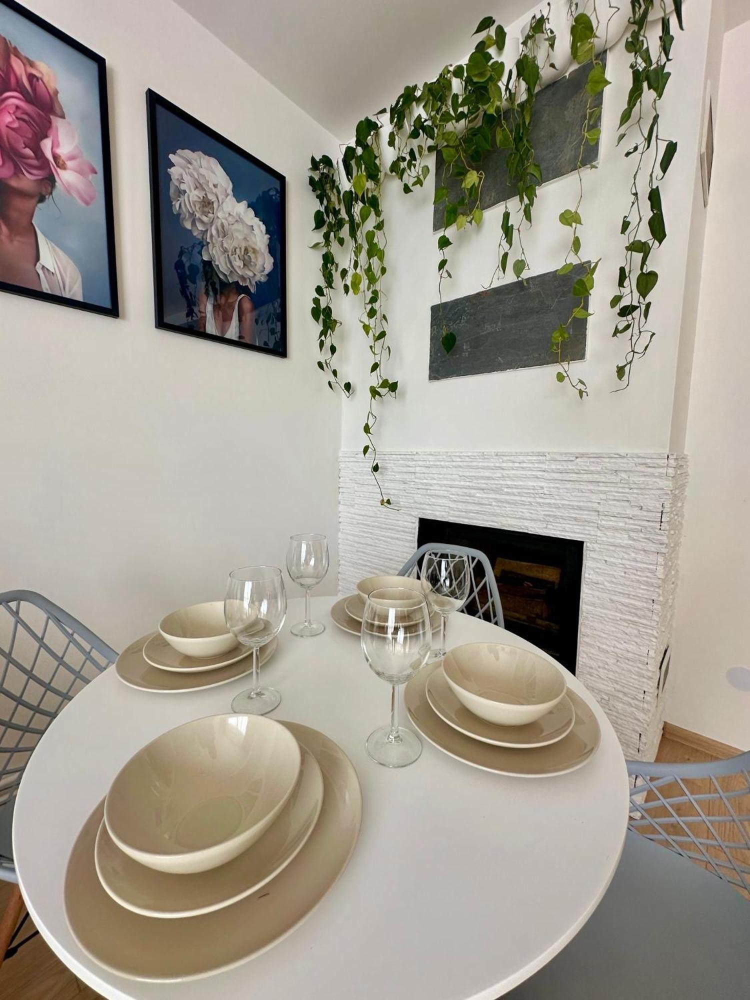 Apartament Wisteria Przemyśl Exteriör bild