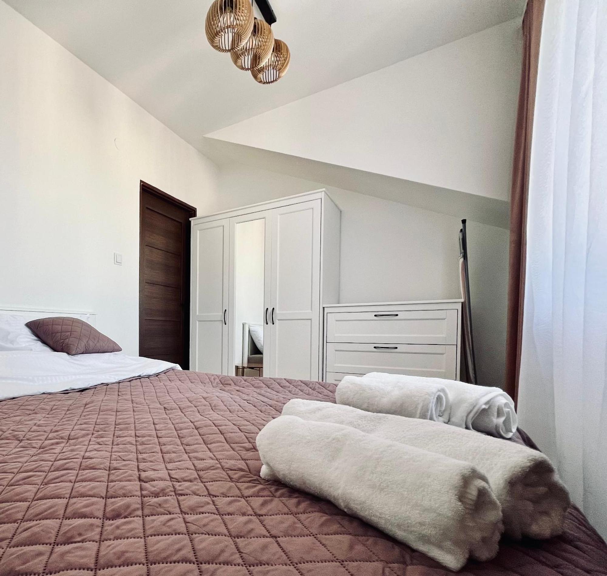 Apartament Wisteria Przemyśl Exteriör bild