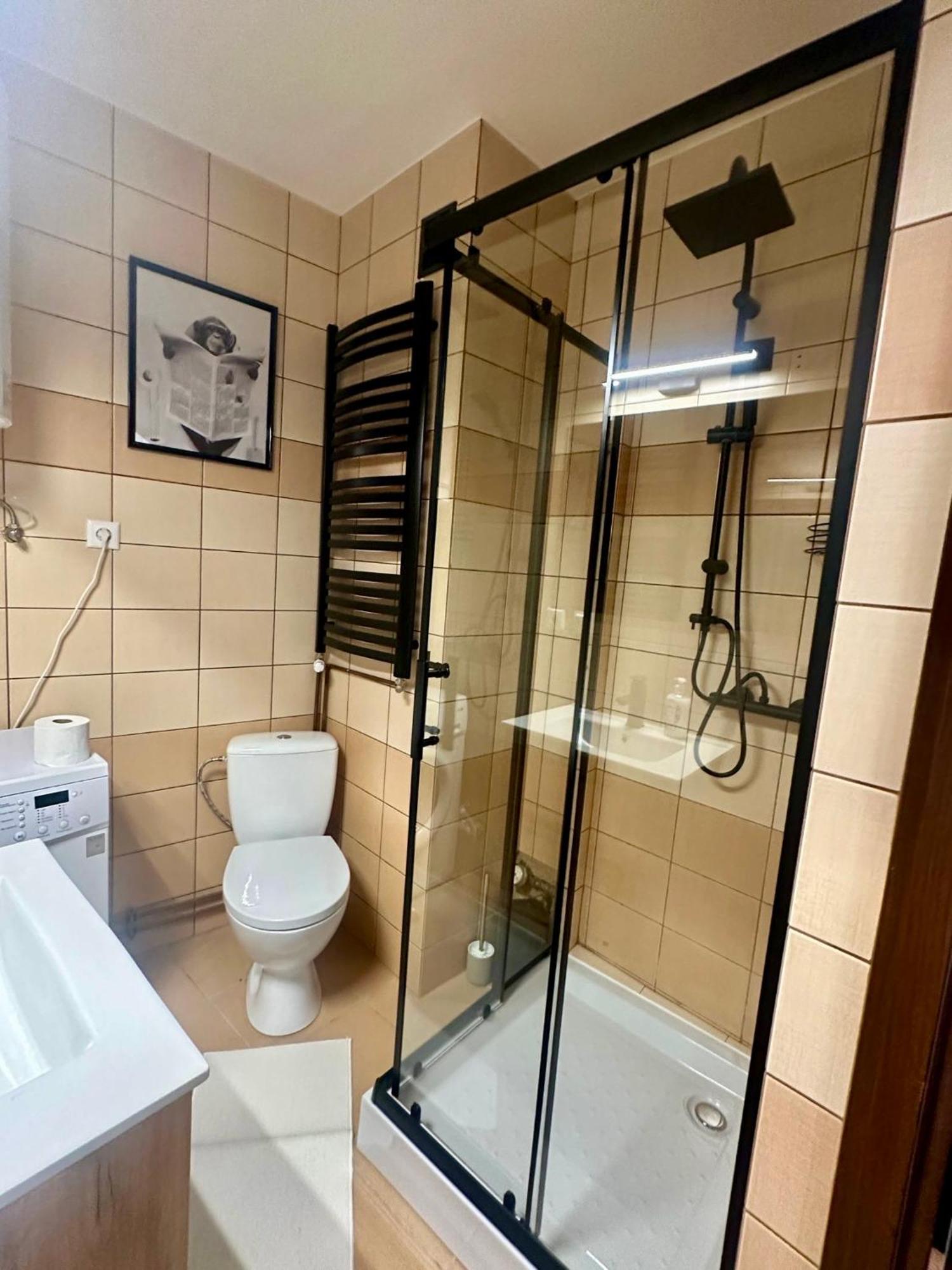 Apartament Wisteria Przemyśl Exteriör bild