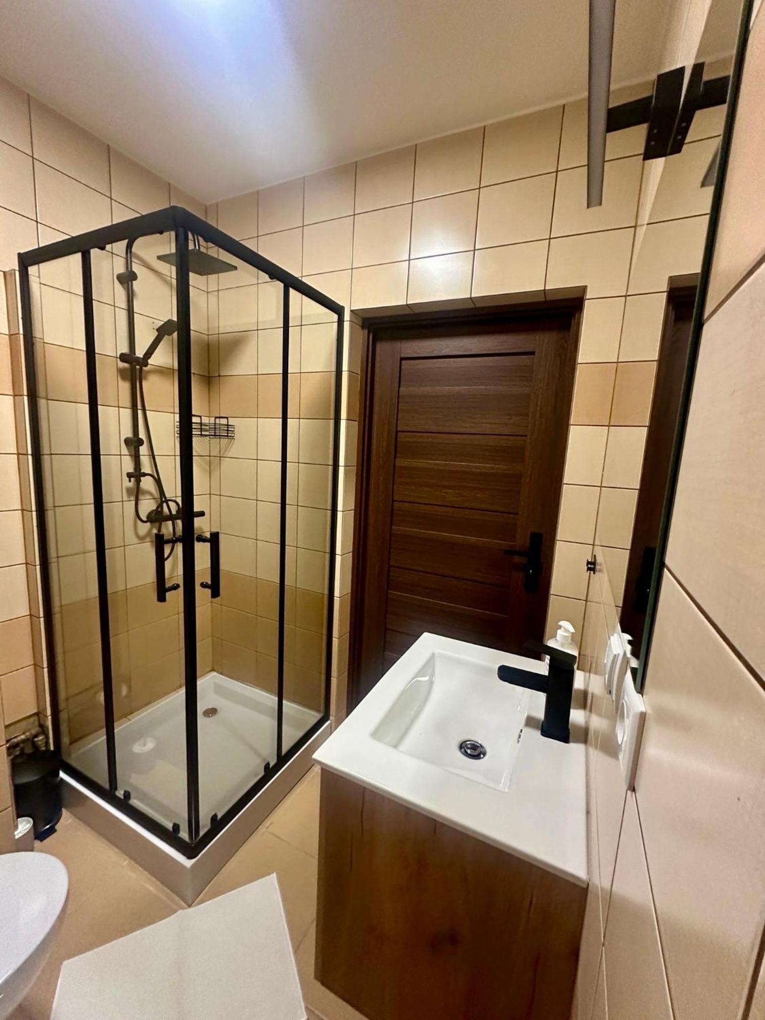 Apartament Wisteria Przemyśl Exteriör bild